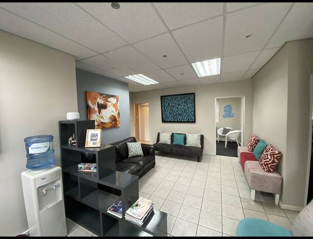 150M² OFFICE TO LET IN CENTURY CITY